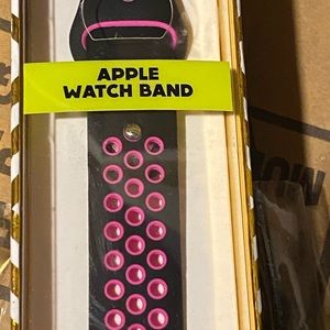 FORTRESS APPLE WATCH BAND NIB SIZE S/M 40mm